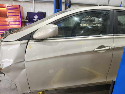 2011 Hyundai Sonata Front Door