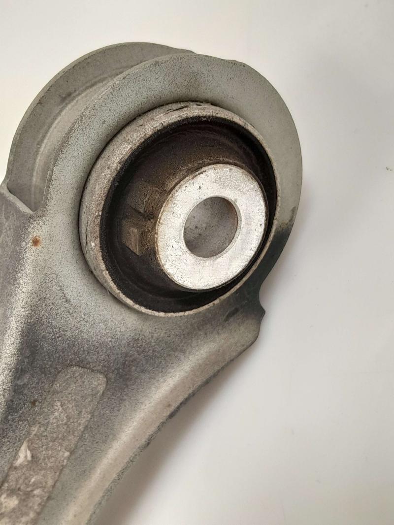 2017 Buick LaCrosse Lower Control Arm Rr
