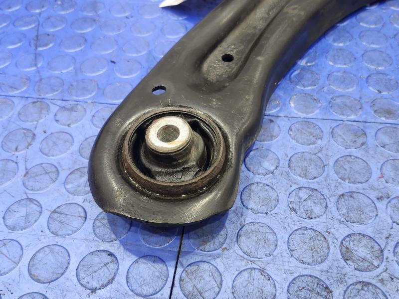 2020 Volkswagen Passat Lower Control Arm Front