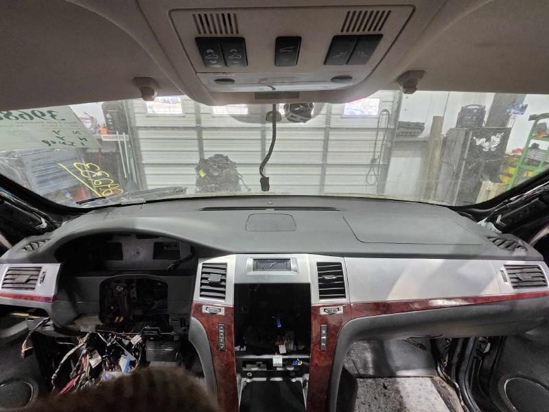 2007 Cadillac Escalade ESV Dash Panel