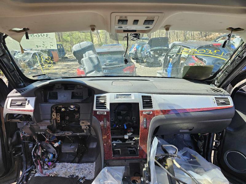 2007 Cadillac Escalade ESV Dash Panel