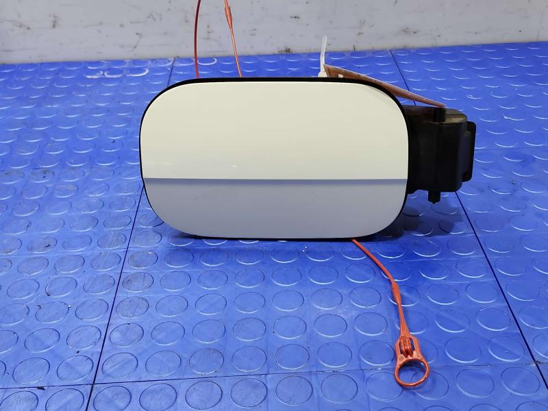 2018 Audi Q7 Fuel Tank Door