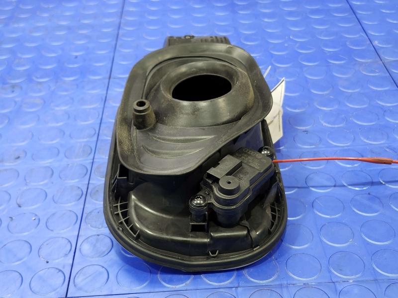2018 Audi Q7 Fuel Tank Door