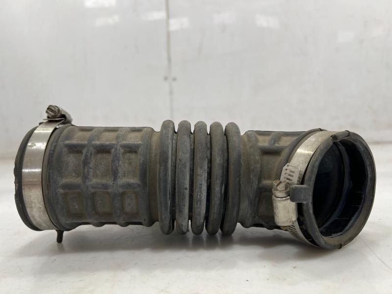 2013 - 2019 Nissan Sentra 1.8L Engine Air Intake Hose Front Duct OEM 16576-3RC2A