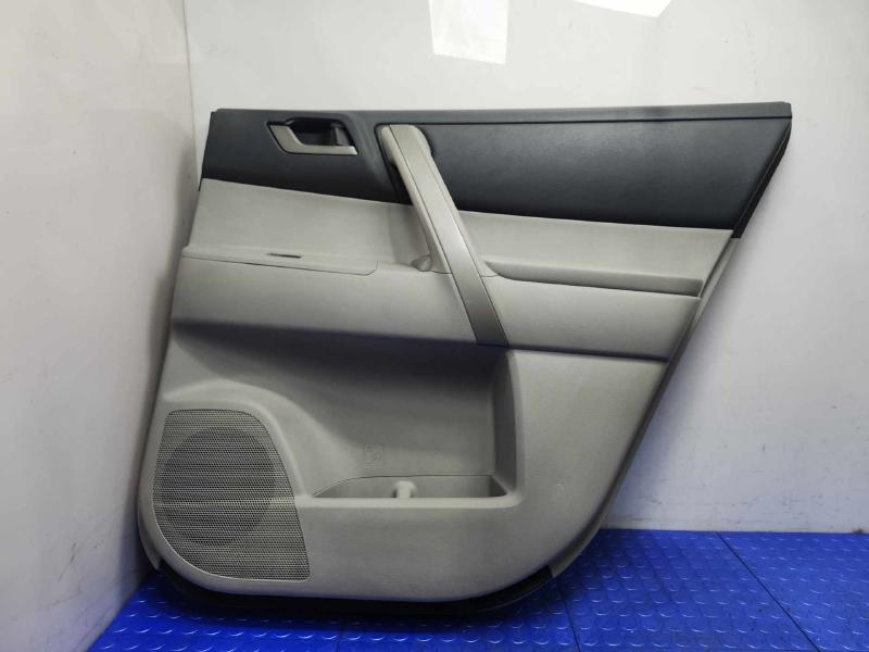 2010 Toyota Highlander Rear Door Trim Panel Right Passenger Side Gray OEM 676300E191B0,RH