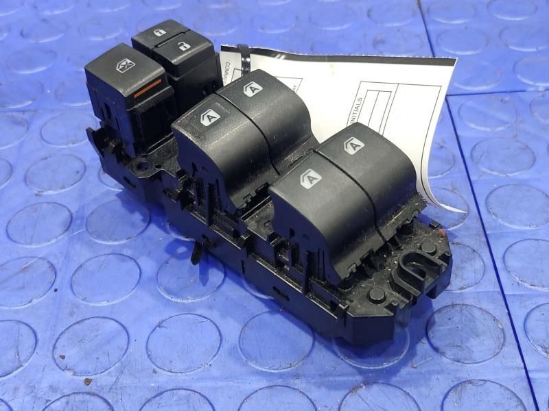 2017 Toyota Prius Door Switch Front