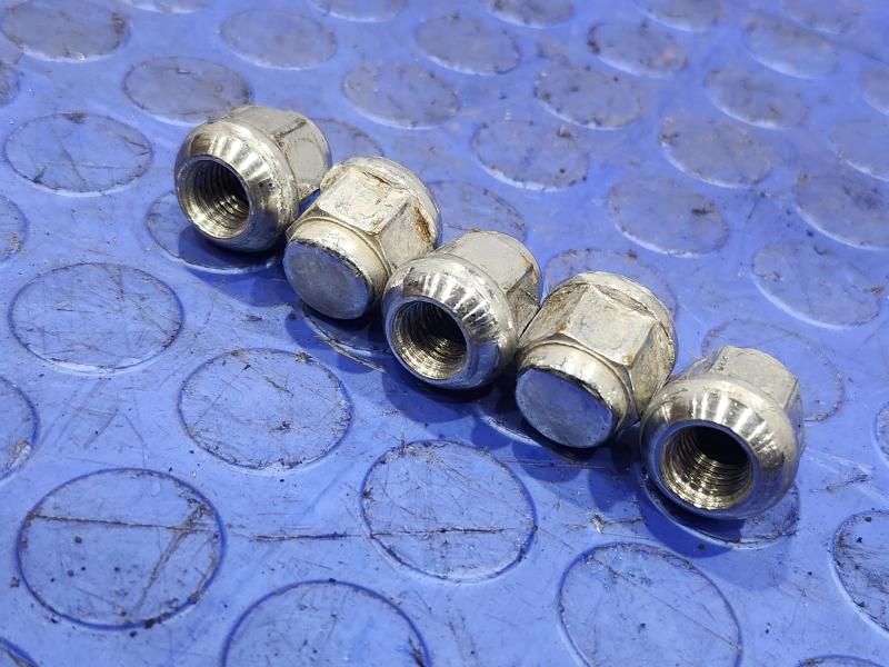 2015 Acura TLX Lug Nuts