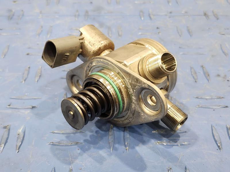 2014 Mercedes C-Class Fuel Pump