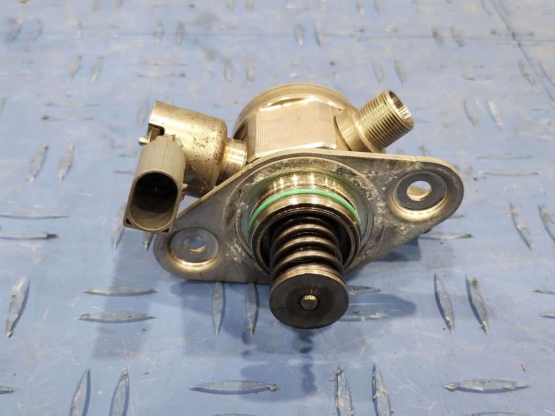 2014 Mercedes C-Class Fuel Pump