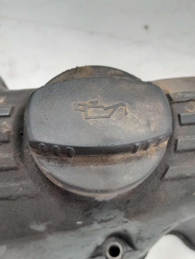1986 - 1991 Mercedes Benz W126 420 SEL Engine Valve Cover Oil Fill Side OEM 1170160705
