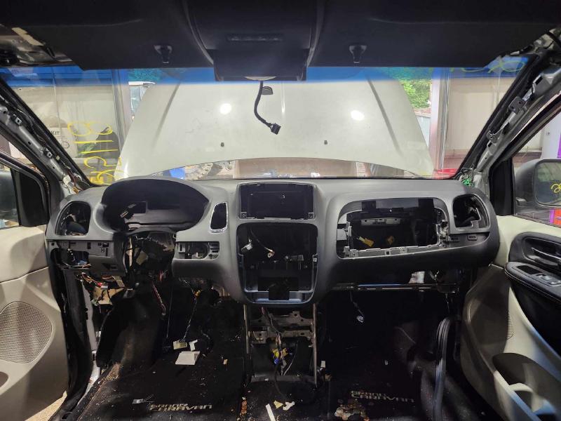 2017 Dodge Grand Caravan Dash Panel