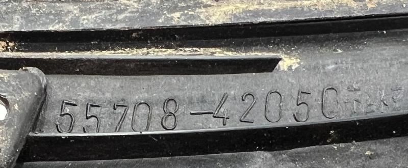 1998 - 2000 Toyota Rav4 Cowl Panel Top Cover Grille Genuine OEM 55700-42250