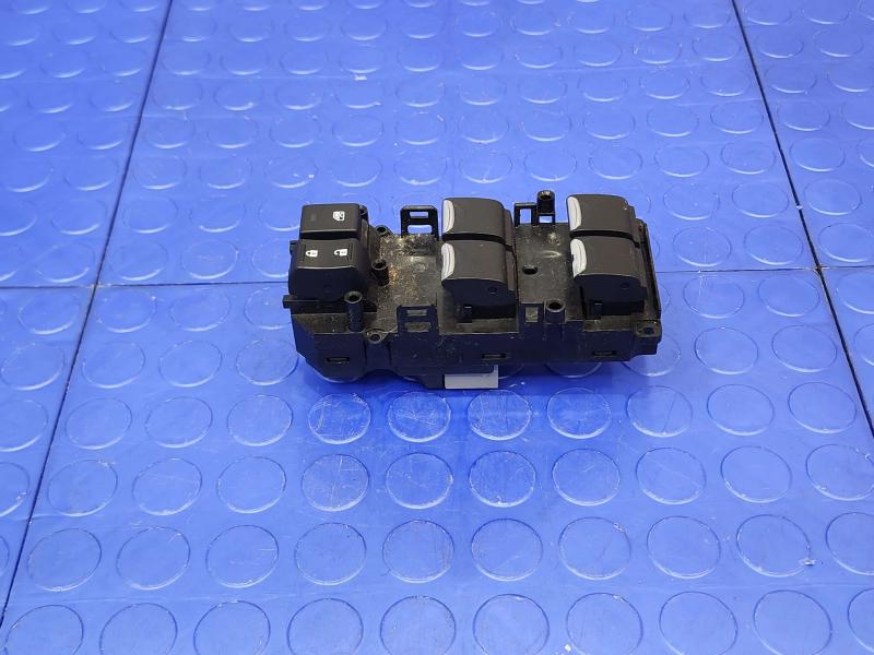 2014 Acura RLX Door Switch Front