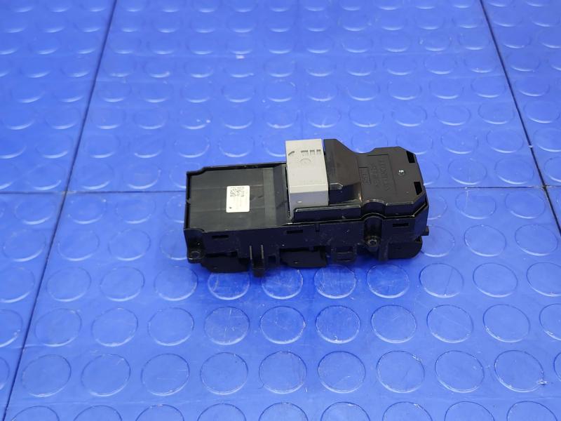 2014 Acura RLX Door Switch Front