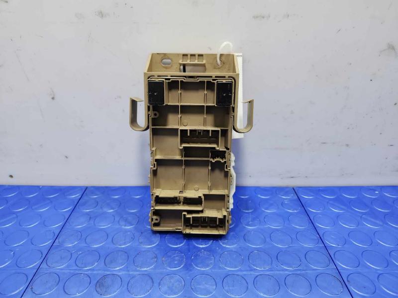 2010-2012 Subaru Outback Cabin Fuse Box Junction Block OEM 82201AJ00A