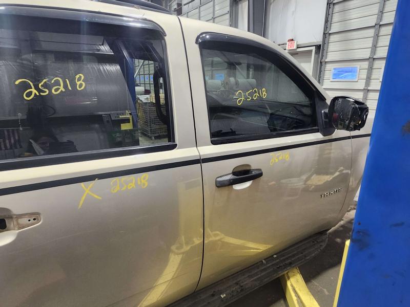2010 Chevrolet Tahoe Front Door