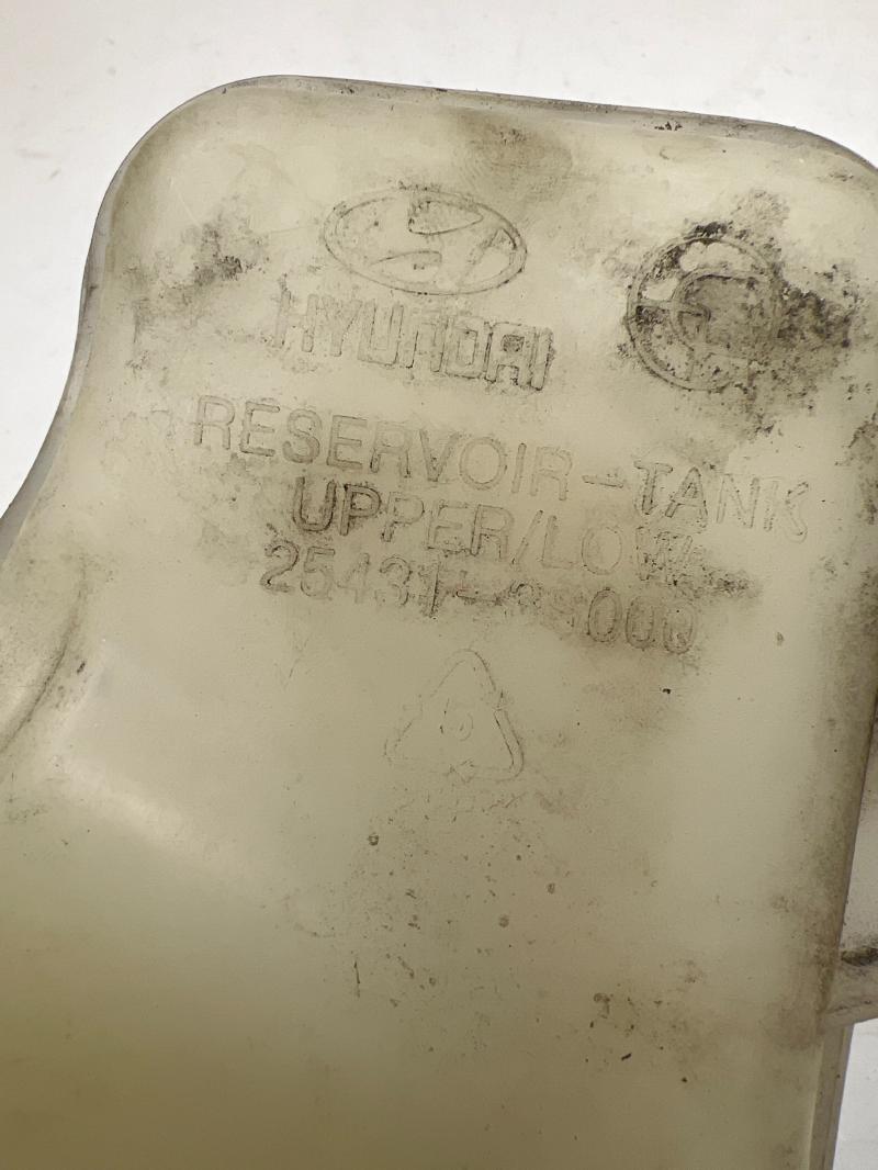2011 2012 Hyundai Sonata 2.4L Coolant Overflow Expansion Tank OEM 254303S000