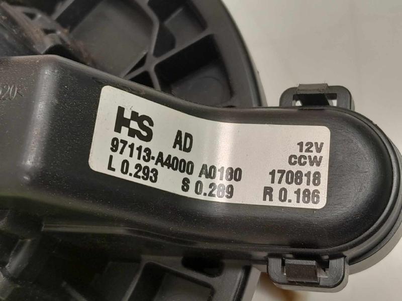 2017 - 2020 Hyundai Elantra Sedan Heater AC Blower Motor Assembly OEM 97113A4000