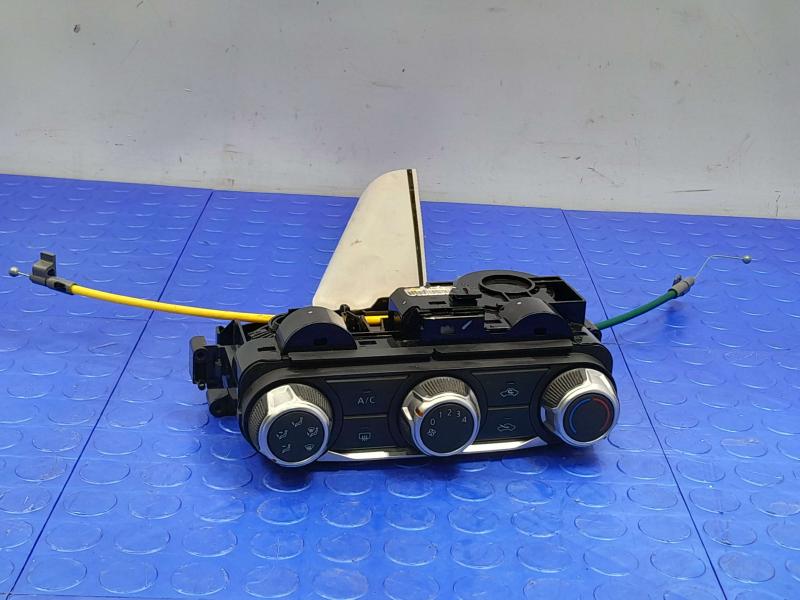 2022 Nissan Versa Heater A/C Control
