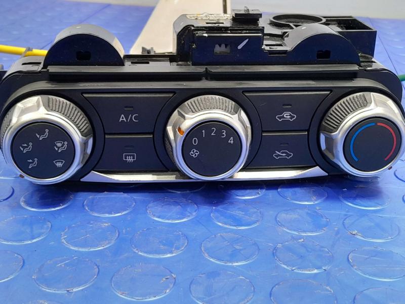 2022 Nissan Versa Heater A/C Control