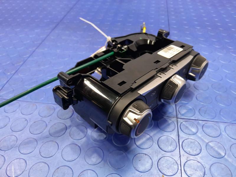 2022 Nissan Versa Heater A/C Control