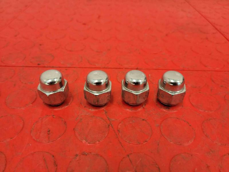2020 Nissan Versa Lug Nuts