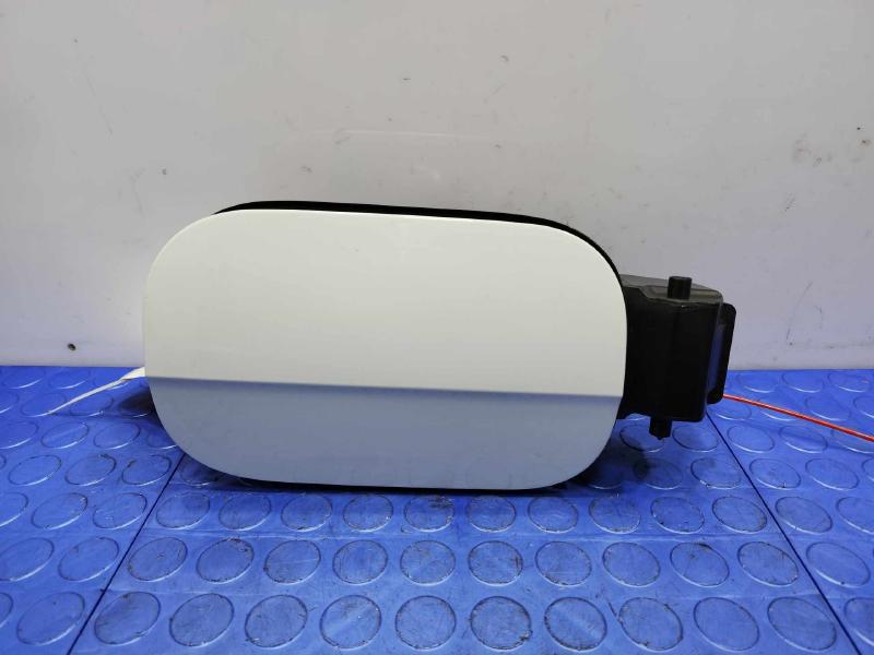 2018 Audi Q7 Fuel Tank Door