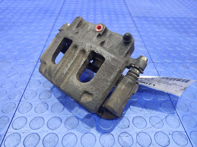 2004 Ford Explorer Caliper