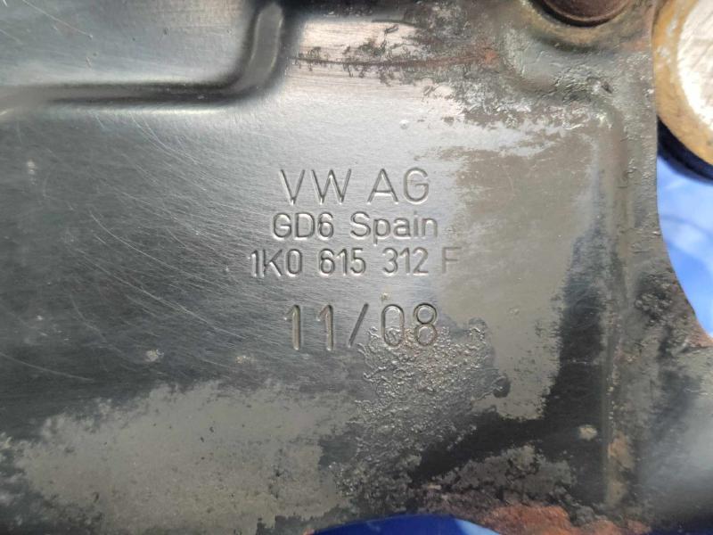 2009 Volkswagen Tiguan Spindle Knuckle Front