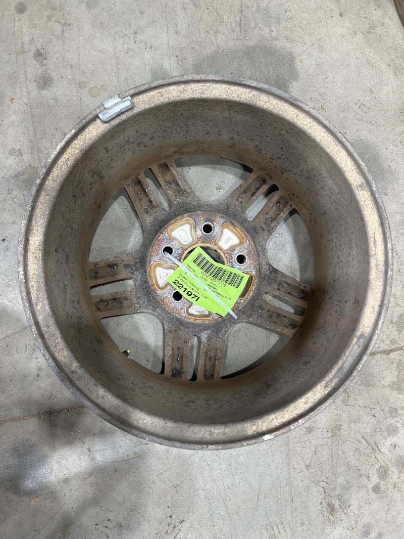 1999 Honda CR-V Wheel