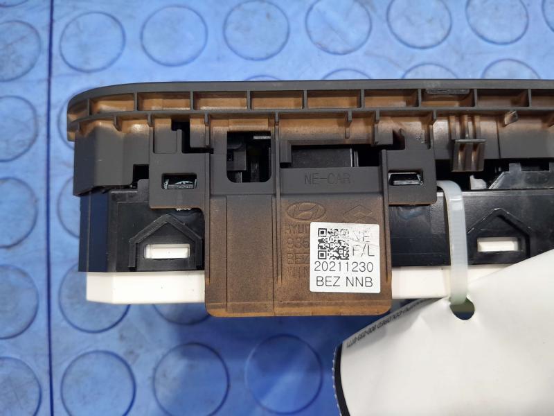 2022 Hyundai Ioniq 5 Door Switch Front