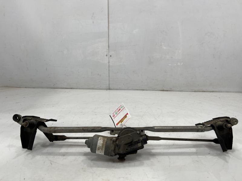 2007 - 2017 Jeep Patriot Windshield Wiper Motor with Linkage OEM 4879432AH