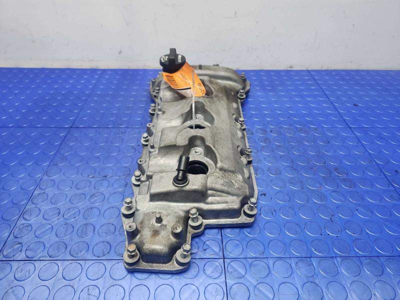 2014 Chevrolet Caprice Valve Cover