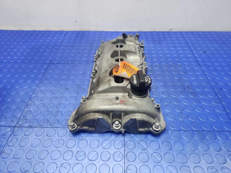 2014 Chevrolet Caprice Valve Cover