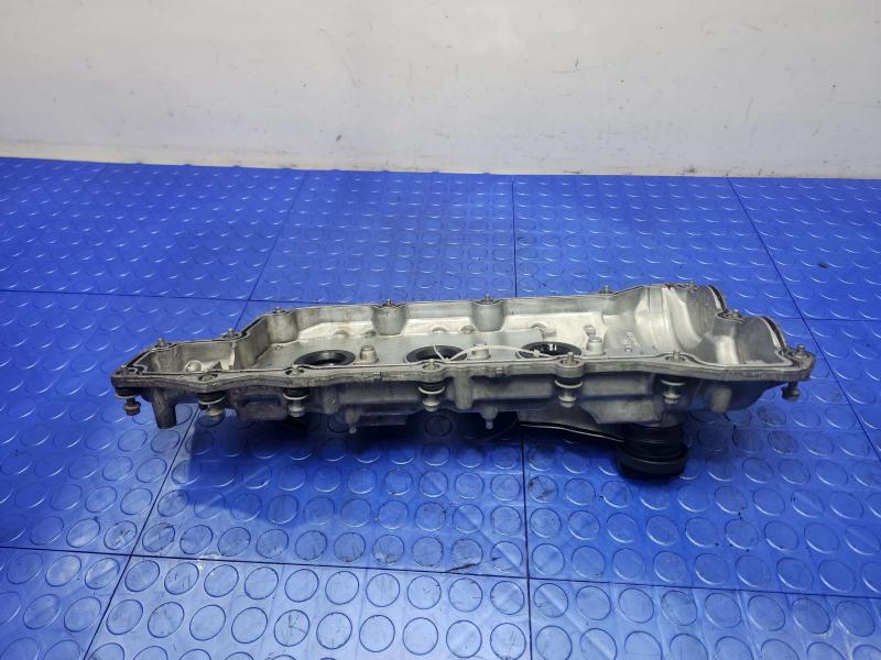 2014 Chevrolet Caprice Valve Cover