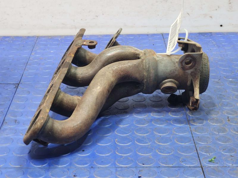 2014 Toyota Prius Exhaust Manifold
