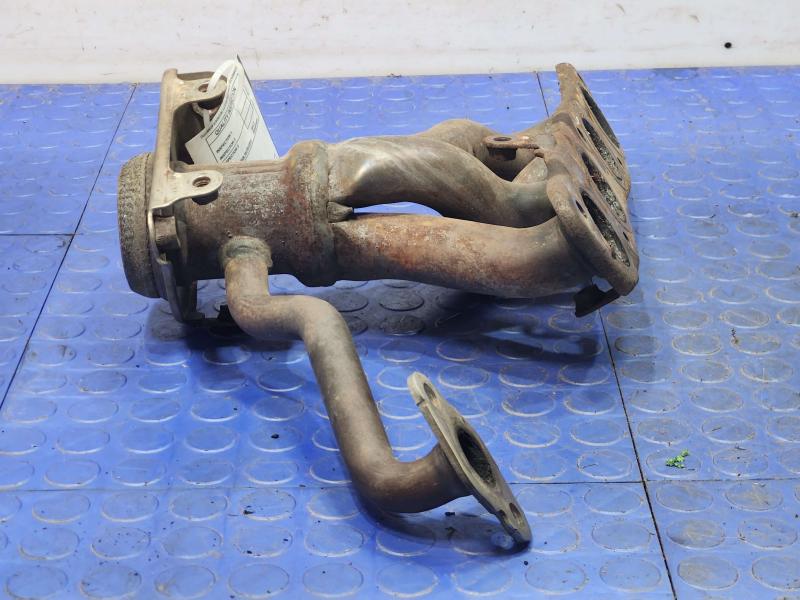 2014 Toyota Prius Exhaust Manifold