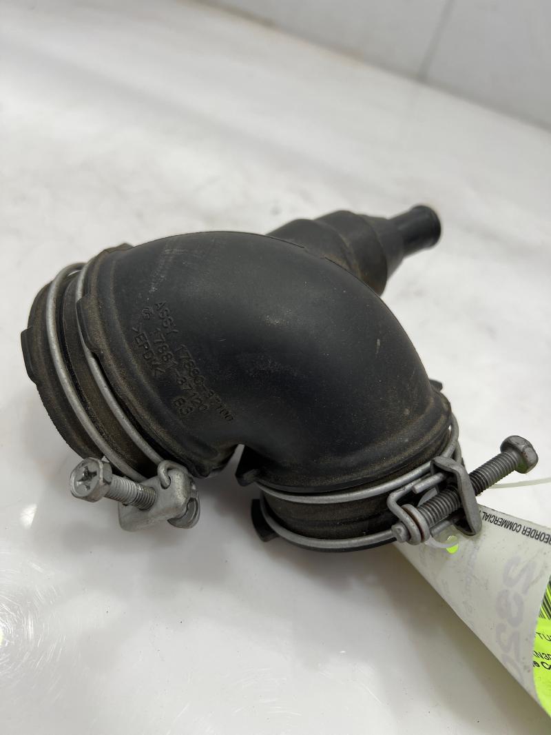 2010 - 2015 Toyota Prius 1.8L Engine Air Inlet Hose OEM 1788137120