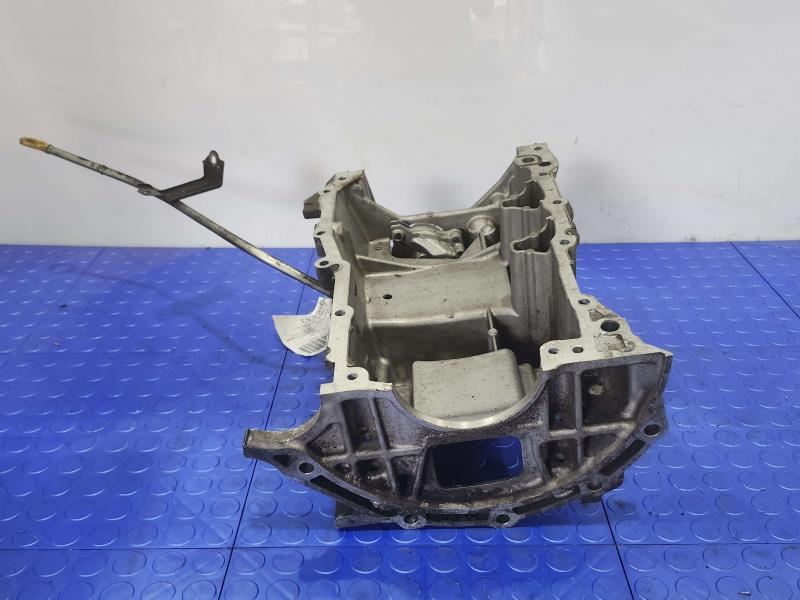 2011 Toyota Prius Oil Pan