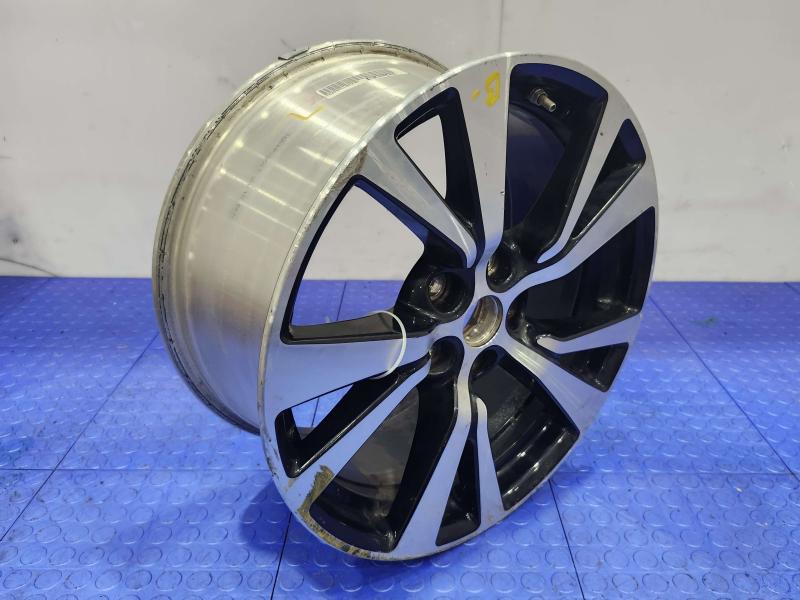 2018 Nissan Maxima Wheel