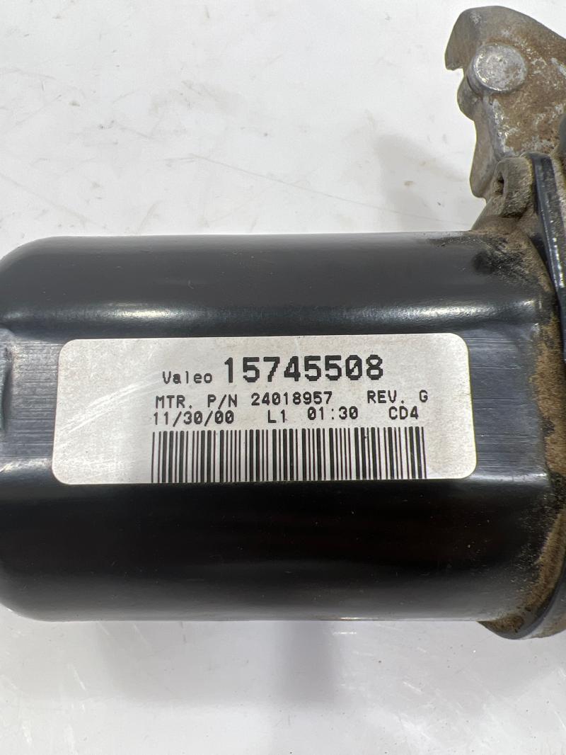 2001 GMC Sierra 1500 Wiper Motor Front