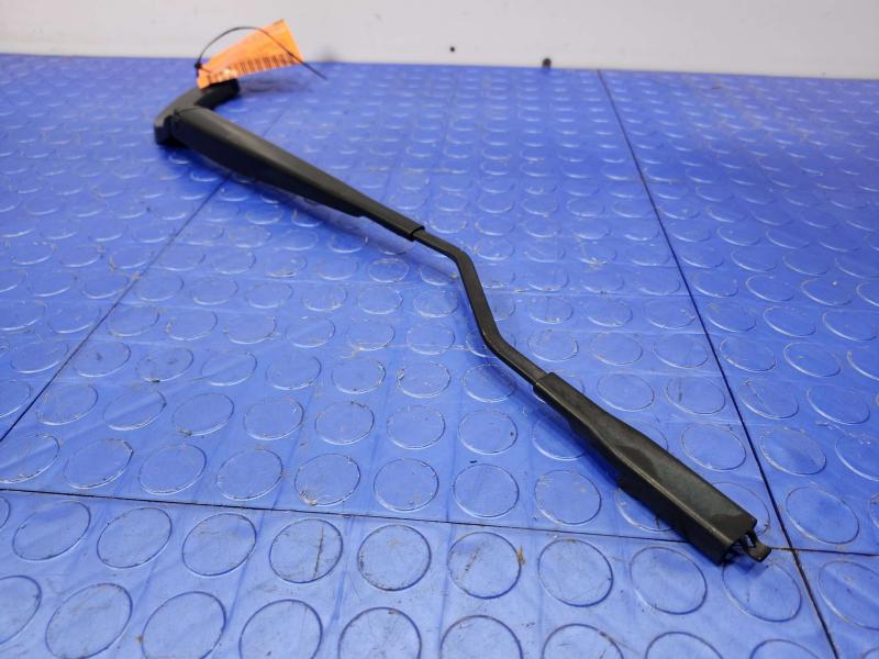 2015 Ford Mustang Wiper Arm