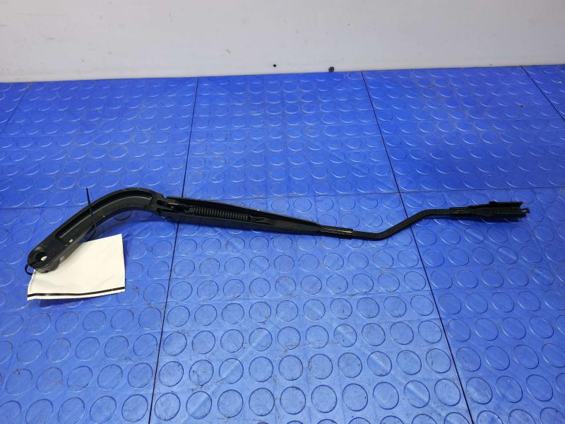 2015 Ford Mustang Wiper Arm