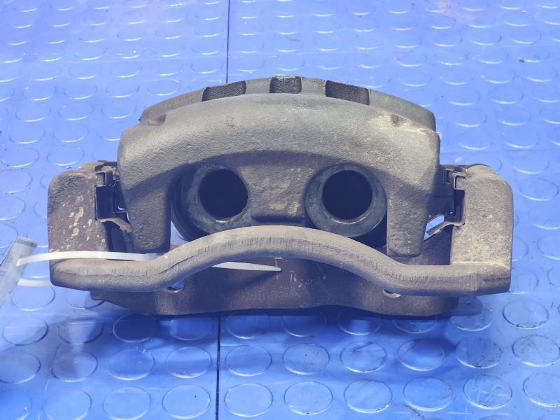 2003 Lincoln Town Car Caliper