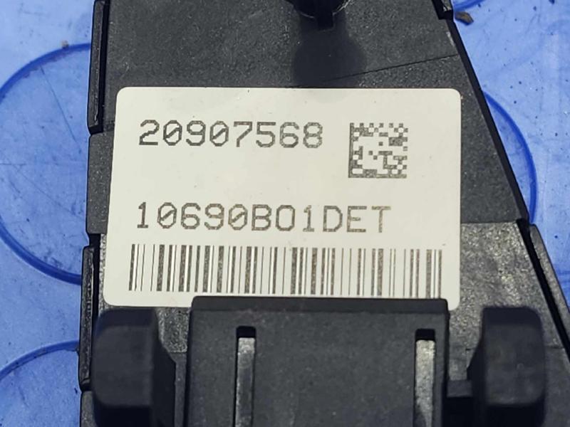 2010-2013 Buick Lacrosse Steering Wheel Cruise Control Switch OEM 20907568