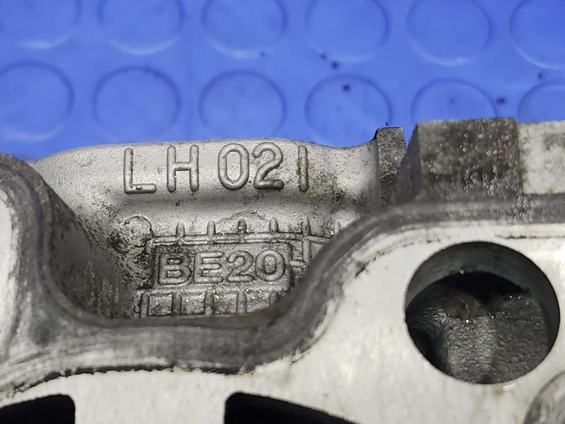 2013 Subaru Legacy Cylinder Head
