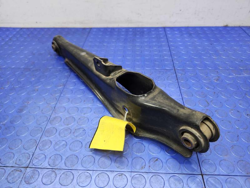 2017 Mitsubishi Outlander Lower Control Arm Rr