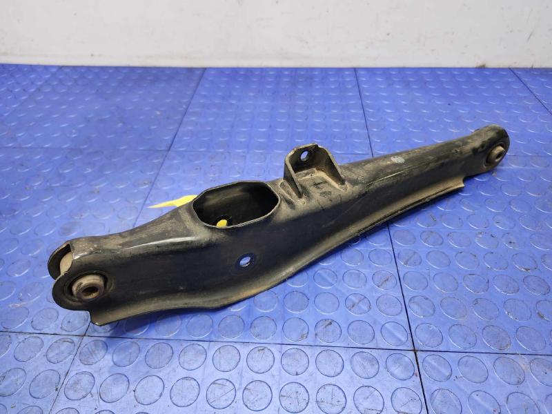 2017 Mitsubishi Outlander Lower Control Arm Rr