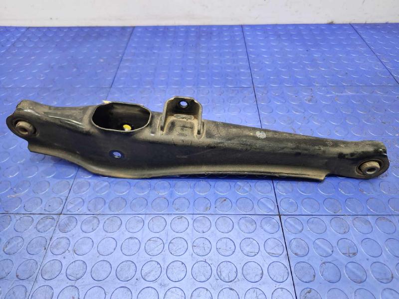 2017 Mitsubishi Outlander Lower Control Arm Rr