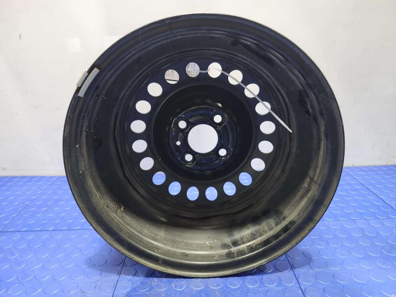 2025 Nissan Versa Wheel
